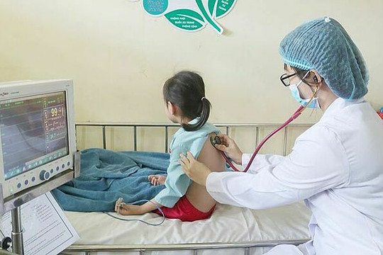 Quảng Ninh: Cứu sống bé gái 5 tuổi uống nhầm thuốc diệt chuột