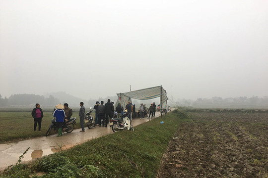 Hà Nội: Người dân Nam Sơn lại tiếp tục chặn xe rác