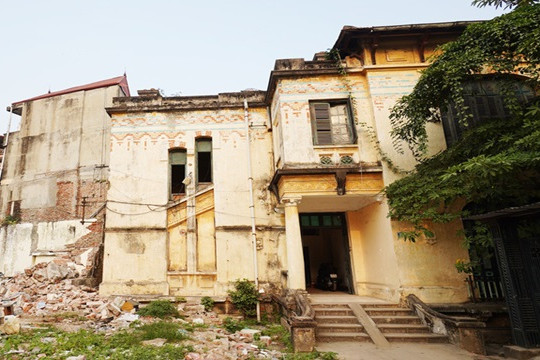Biệt thự cổ trạm phát sóng Bạch Mai được kiến nghị khẩn cấp bảo tồn