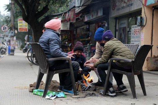 Ấn Độ: New Delhi trải qua mùa Đông lạnh nhất trong hơn 100 năm