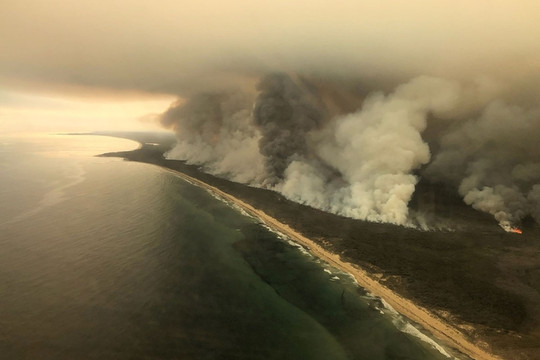 Cháy rừng khiến kinh tế Australia tê liệt, thiệt hại hàng chục tỷ AUD