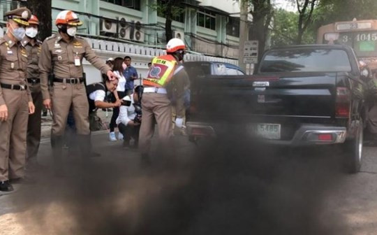 Thái Lan xử phạt chủ phương tiện xả khói đen gây ô nhiễm không khí