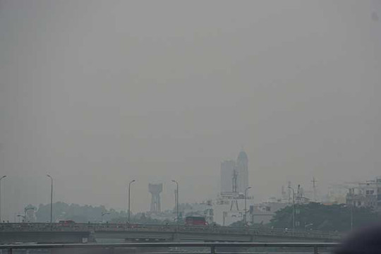Sài Gòn: Sương mù bao trùm dày đặc những ngày cận Tết Canh Tý 2020