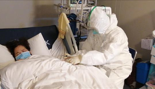 Số lượng bệnh nhân Trung Quốc bị sốt do virus corona đang giảm dần