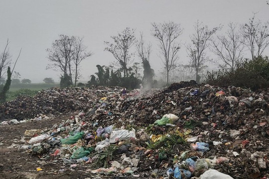 Hà Nội: Báo động ô nhiễm vì rác thải