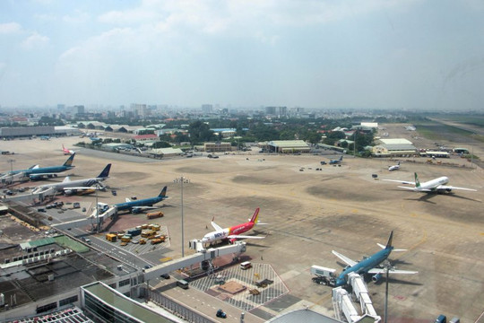 Sân bay Tân Sơn Nhất: Đề xuất tạm dừng khai thác một đường băng vì lún, nứt