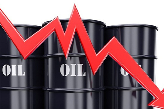Dịch Covid-19 diễn biến khó lường khiến giá dầu thô giảm mạnh