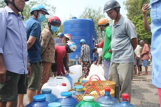 Bến Tre: Đưa 6.000m3 nước sạch “cứu khát” cho người dân vùng mặn