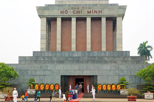 Lăng Chủ tịch Hồ Chí Minh tạm dừng tổ chức lễ viếng từ ngày 23/3