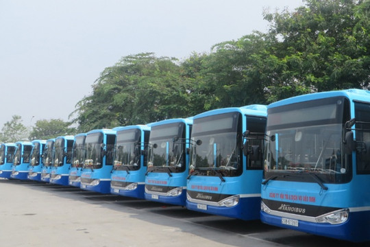 Hà Nội bố trí 100 xe buýt đưa người hết hạn cách ly về địa phương