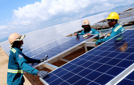 Đã có giá mới cho điện mặt trời, điện áp mái chốt ở mức 1.943 đồng/kWh