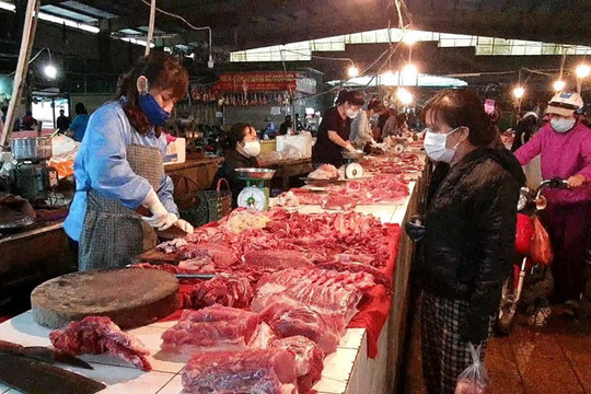 Bộ trưởng Nông nghiệp lý giải nguyên nhân vì sao giá thịt lợn trên thị trường vẫn cao