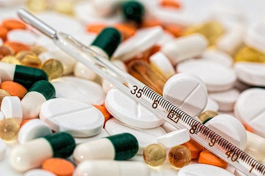 WHO cảnh báo thuốc giả điều trị covid -19 tràn ngập thị trường các nước đang phát triển