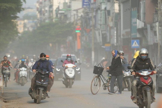 Thông số bụi PM2.5 ở Hà Nội vẫn cao trong những ngày cách ly xã hội