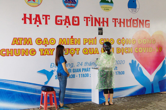 Đà Nẵng: ATM  – “Hạt gạo tình thương” mang  4,5 tấn gạo đến với người dân quận Sơn Trà