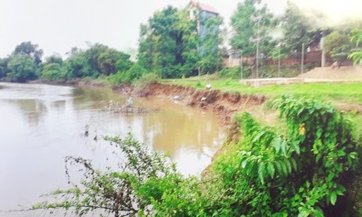 Hà Nội công bố tình trạng khẩn cấp sự cố sạt lở bờ hữu sông Cà Lồ