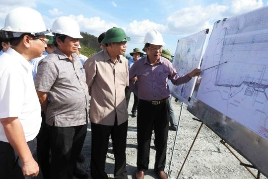 Bộ NN & PTNT kiểm tra công tác ứng phó với hạn hán tại Ninh Thuận