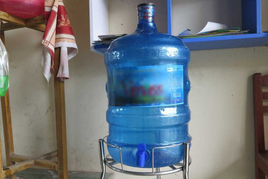 Hải Phòng: Dùng nước mương ô nhiễm để sản xuất “nước tinh khiết”