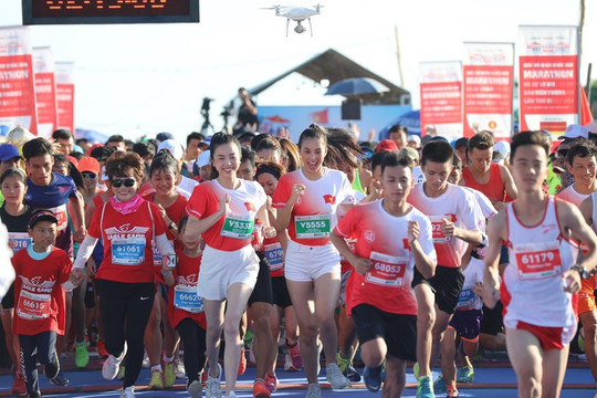 Tiền Phong Marathon 2020 vươn tầm thành một sự kiện lớn về biển đảo