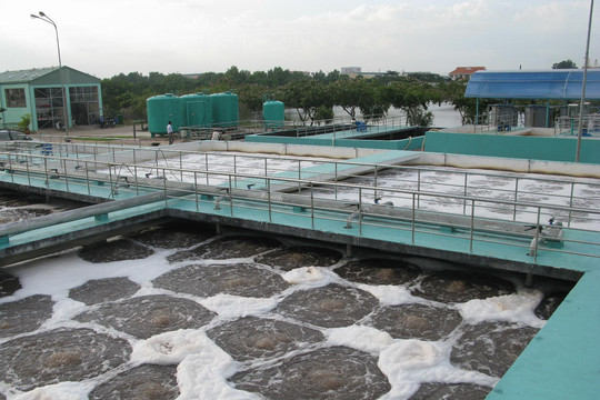 Lộ trình tăng mức phí bảo vệ môi trường với nước thải công nghiệp