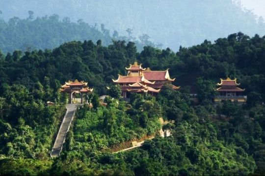 Xây dựng hồ sơ đề nghị UNESCO công nhận quần thể danh thắng Yên Tử là di sản thế giới