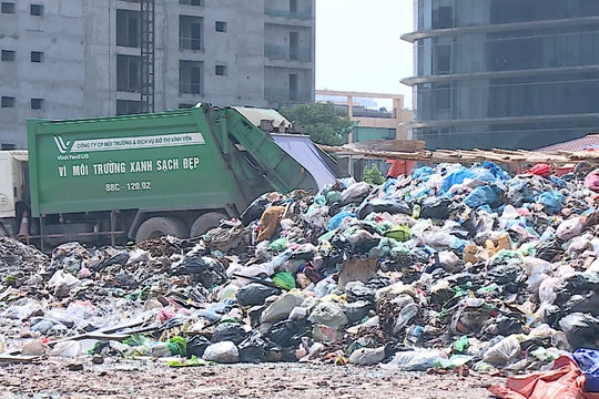 Hà Nội: Giảm ùn ứ rác thải nội đô sau khi có biện pháp phân luồng rác tạm thời