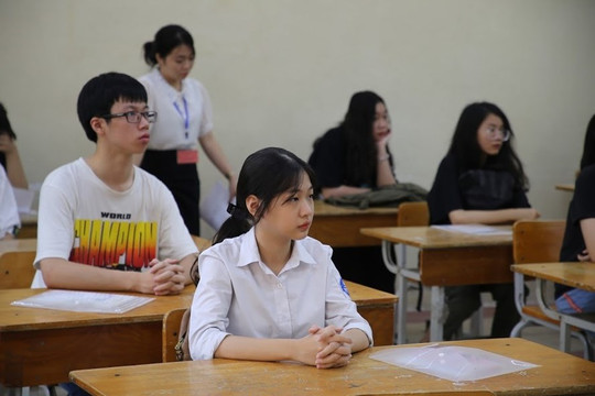 Tuyển sinh vào lớp 10 tại Hà Nội: Gần 89.000 thí sinh bước vào môn thi đầu tiên