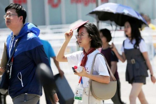 Trung Quốc tiếp tục ban bố cảnh báo vàng về nắng nóng đến cuối tháng 8