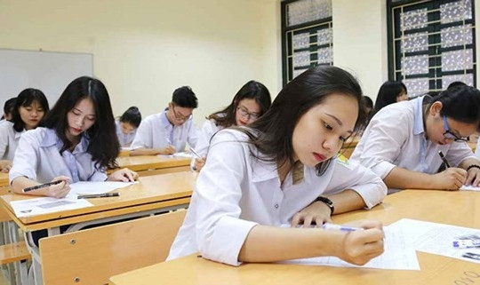 Toàn bộ 143 điểm thi tốt nghiệp THPT ở Hà Nội có sẵn 2 phòng thi để dự phòng chống COVID-19
