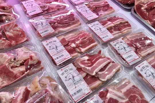 Thịt lợn nhập khẩu ồ ạt đổ về Việt Nam