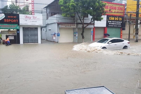 Thành phố Điện Biên Phủ ngập nặng sau trận mưa lớn