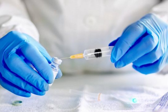 Nga sắp đăng ký vaccine COVID-19 đầu tiên trên thế giới