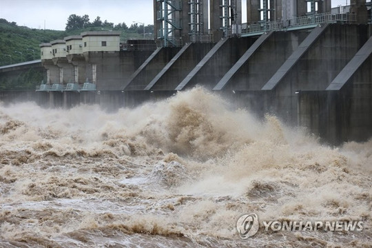 Hàn Quốc lo bị lũ lụt bởi đập Triều Tiên ở biên giới vẫn xả lũ