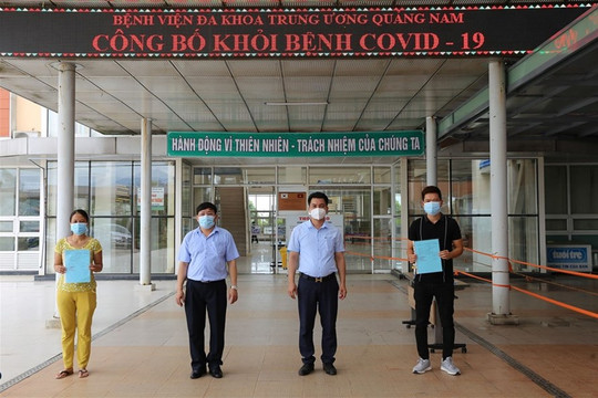 Hai bệnh nhân Covid-19 đầu tiên ở Quảng Nam đã khỏi bệnh xuất viện