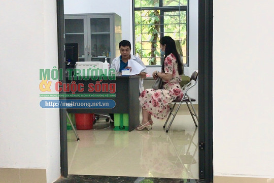Hà Nội: Bác sĩ Trung tâm y tế quận Thanh Xuân có “lơ là” phòng chống dịch Covid-19?