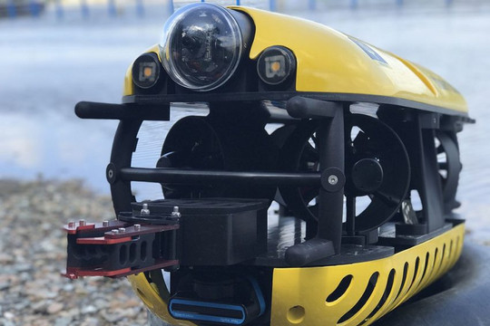 Giảm ô nhiễm với robot nhặt rác tự động dưới đáy biển đại dương