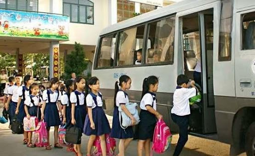 Sau vụ bỏ quên học sinh, Hà Nội xử lý nhiều xe đưa đón học sinh không có hợp đồng vận chuyển