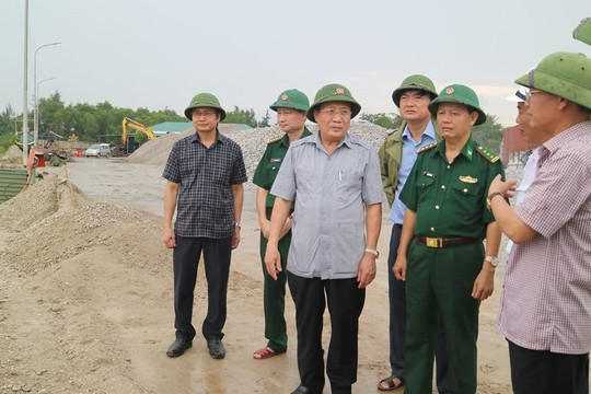 Quảng Trị: Lãnh đạo UBND tỉnh kiểm tra đôn đốc công tác phòng chống bão số 5