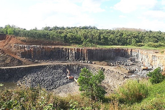 Đắk Nông: Xử phạt 320 triệu đồng 3 doanh nghiệp vi phạm khai thác khoáng sản