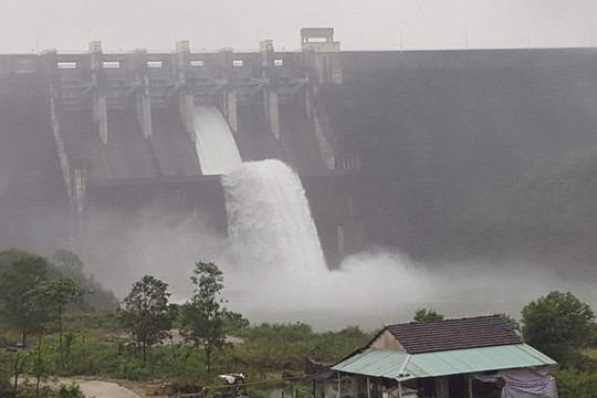 Quảng Nam: Các hồ thủy điện chỉ ở mức tích nước, chưa xả lũ