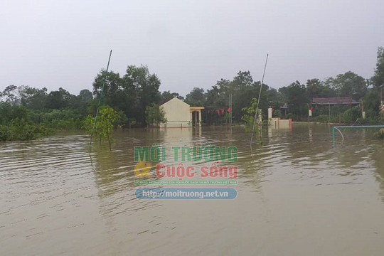 Hà Tĩnh: Mưa lớn kéo dài gây ngập cục bộ, nhiều xã ở Hương Khê bị cô lập