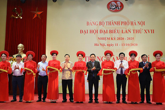 Khai trương Trung tâm Báo chí phục vụ Đại hội lần thứ XVII Đảng bộ thành phố Hà Nội