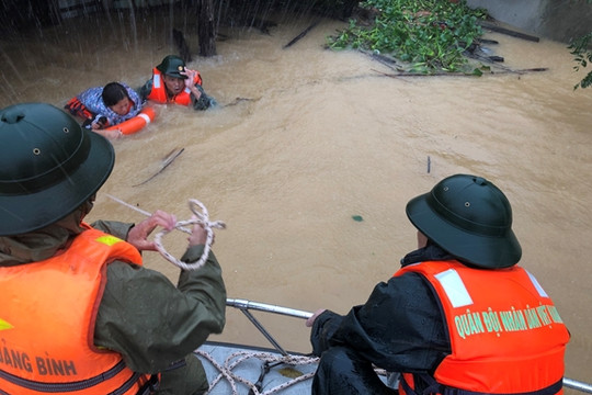 Quảng Bình hoãn tổ chức đại hội Đảng bộ tỉnh để tập trung khắc phục hậu quả lũ lụt