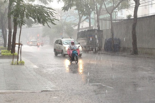 Dự báo thời tiết 26/10: Hà Nội ngày đầu tuần mưa rào, se lanh