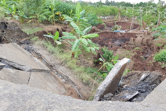 Hải Phòng: Xuất hiện hố sụt lún bất thường trên đất nông nghiệp tại Thủy Nguyên