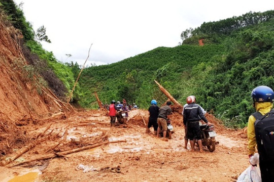 Cảnh báo nguy cơ lũ quét, sạt lở đất từ Hà Tĩnh đến Quảng Nam