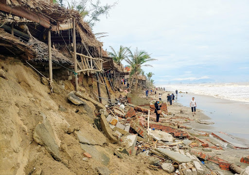 Quảng Nam: Bão số 13 gây sạt lở nghiêm trọng gần 4 km bờ biển Hội An