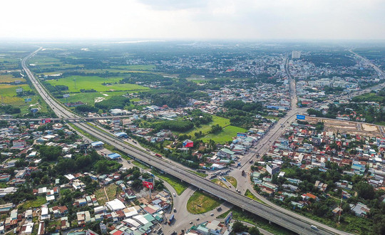 Cần gần 10.000 tỉ đồng mở rộng cao tốc TP. HCM – Long Thành để thoát ùn tắc