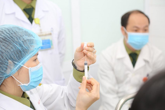 Tiếp tục tiêm thử nghiệm Vaccine COVID-19 của Việt Nam nhóm liều 50mcg