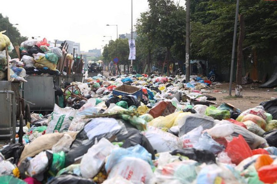 Chủ tịch Hà Nội yêu cầu thanh tra toàn diện việc thu gom rác của Công ty Minh Quân